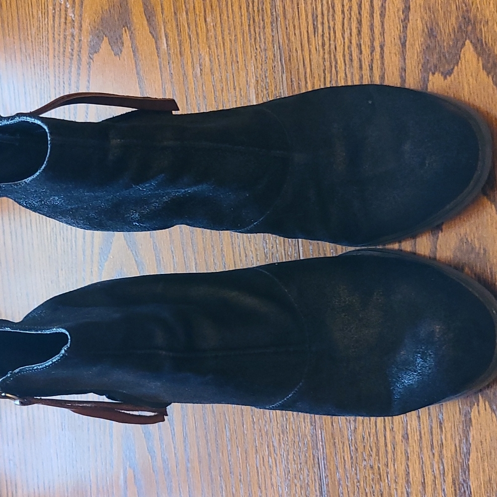 Black suede ankle boots